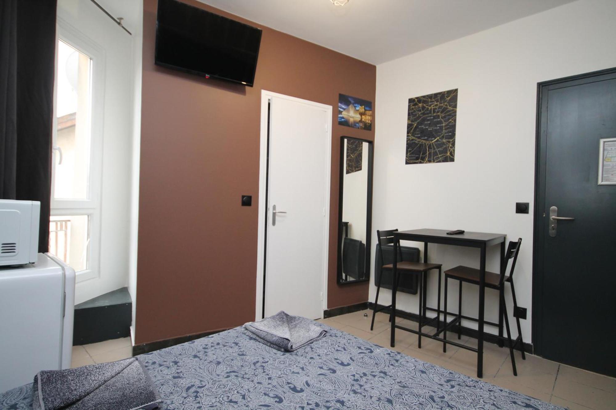 09 - Chambre Proche Paris Et Transports Avec Tv Wifi Saint-Denis  Exteriér fotografie